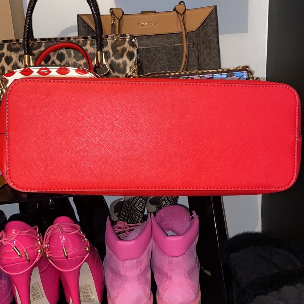 GUESS ⭐️authentic ⭐️ - Picture 9 of 11